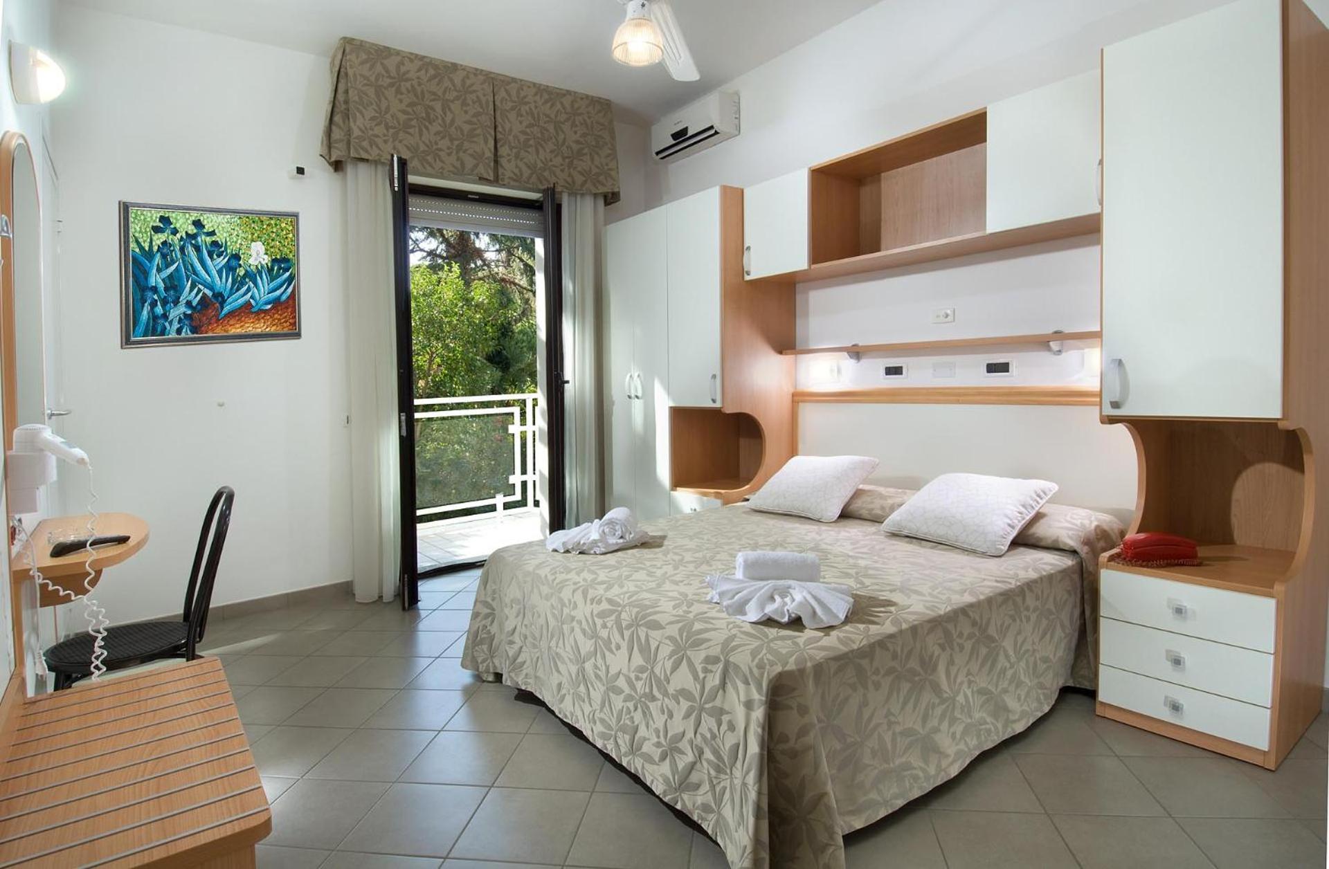 Hotel Trieste Cervia Esterno foto